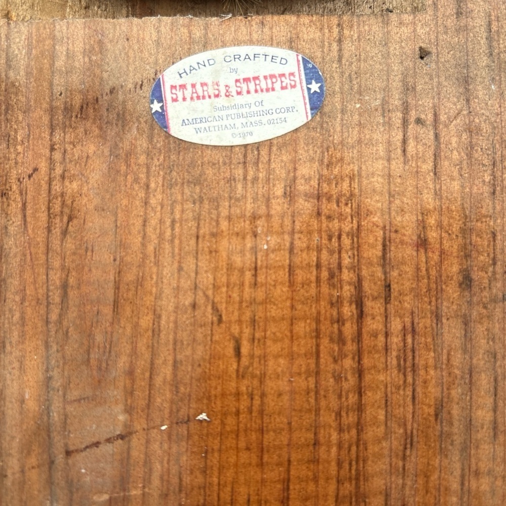 Vintage Cheese Guide Wooden Board 1970 Stars & Stripes Kitchen Decor 15x8 USA - Picture 3 of 4